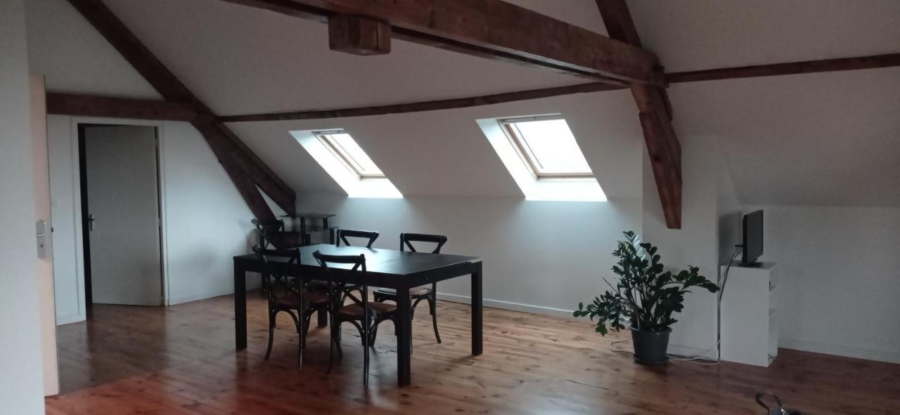Appartement Moderne Et Lumineux Brive-la-Gaillarde Ngoại thất bức ảnh
